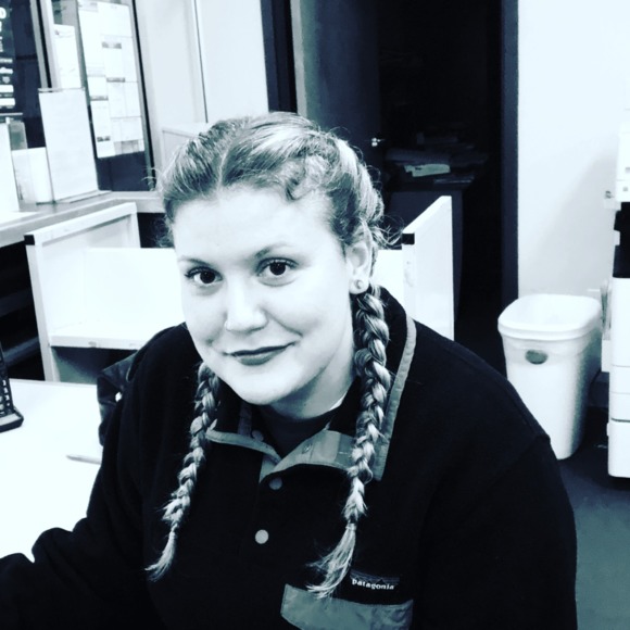 Meet your Posher, Nikki - Picture 1 of 1